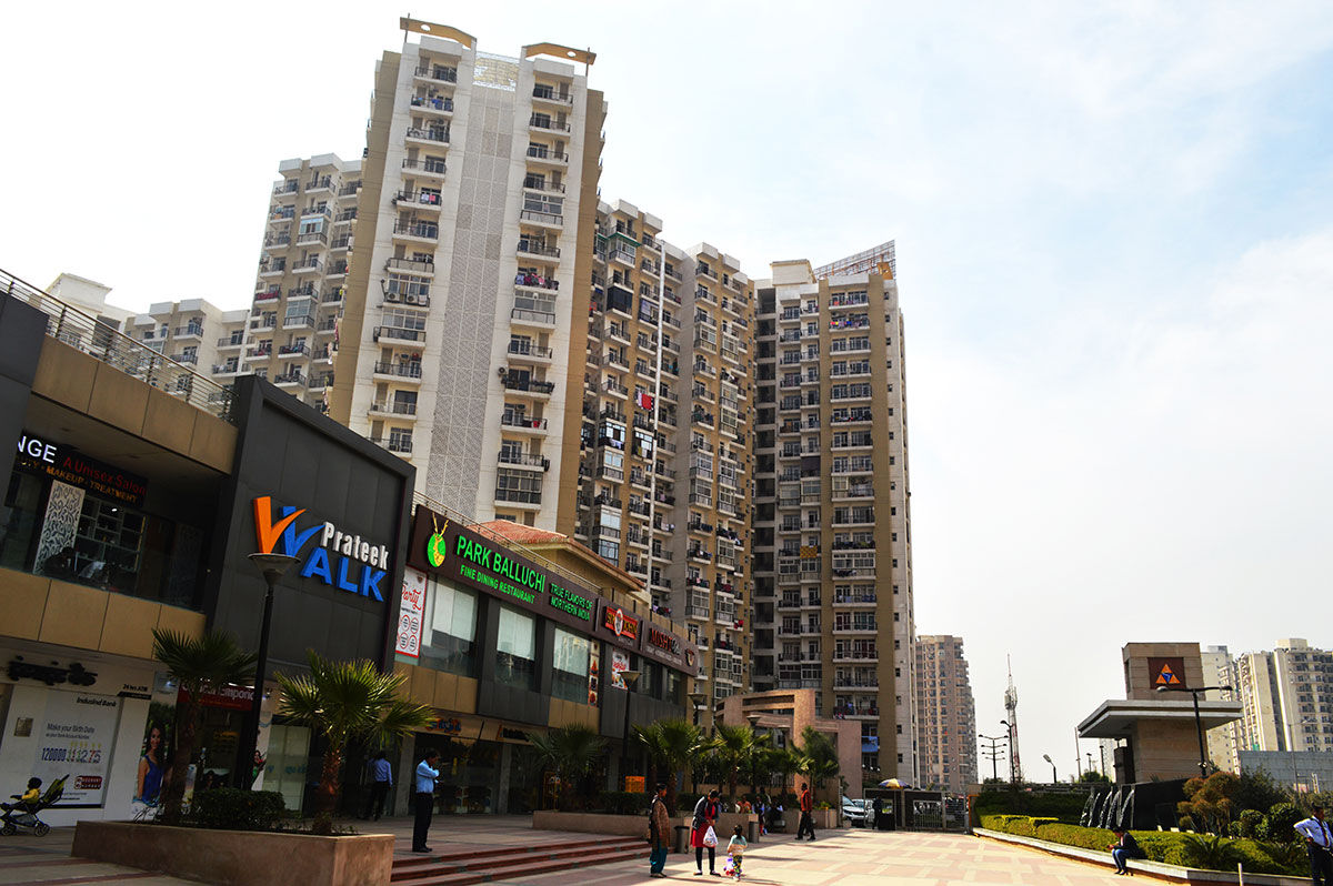 Residential Properties in Noida 2/3/4 BHK Flats in Noida Prateek Wisteria