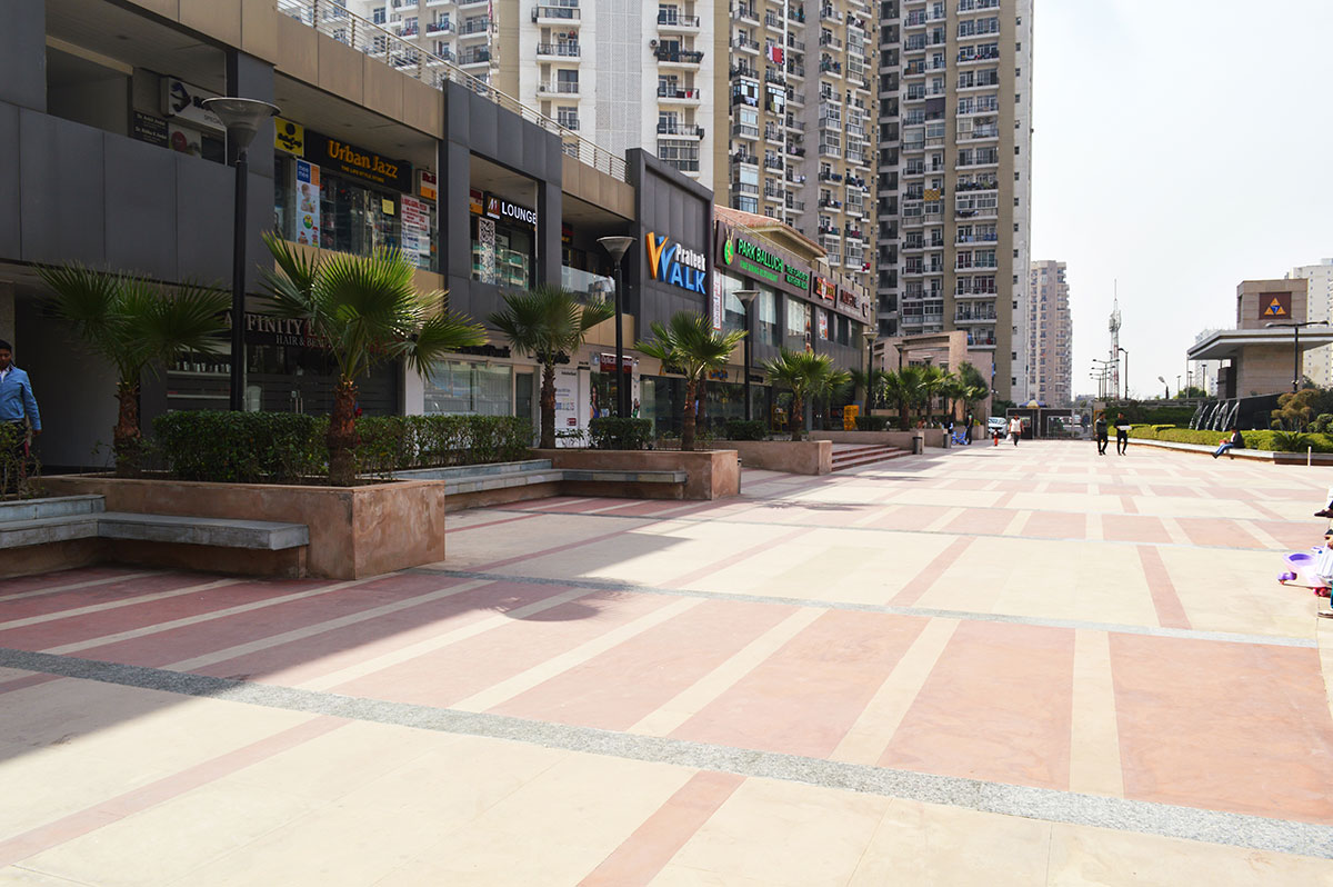 Residential Properties in Noida 2/3/4 BHK Flats in Noida Prateek Wisteria