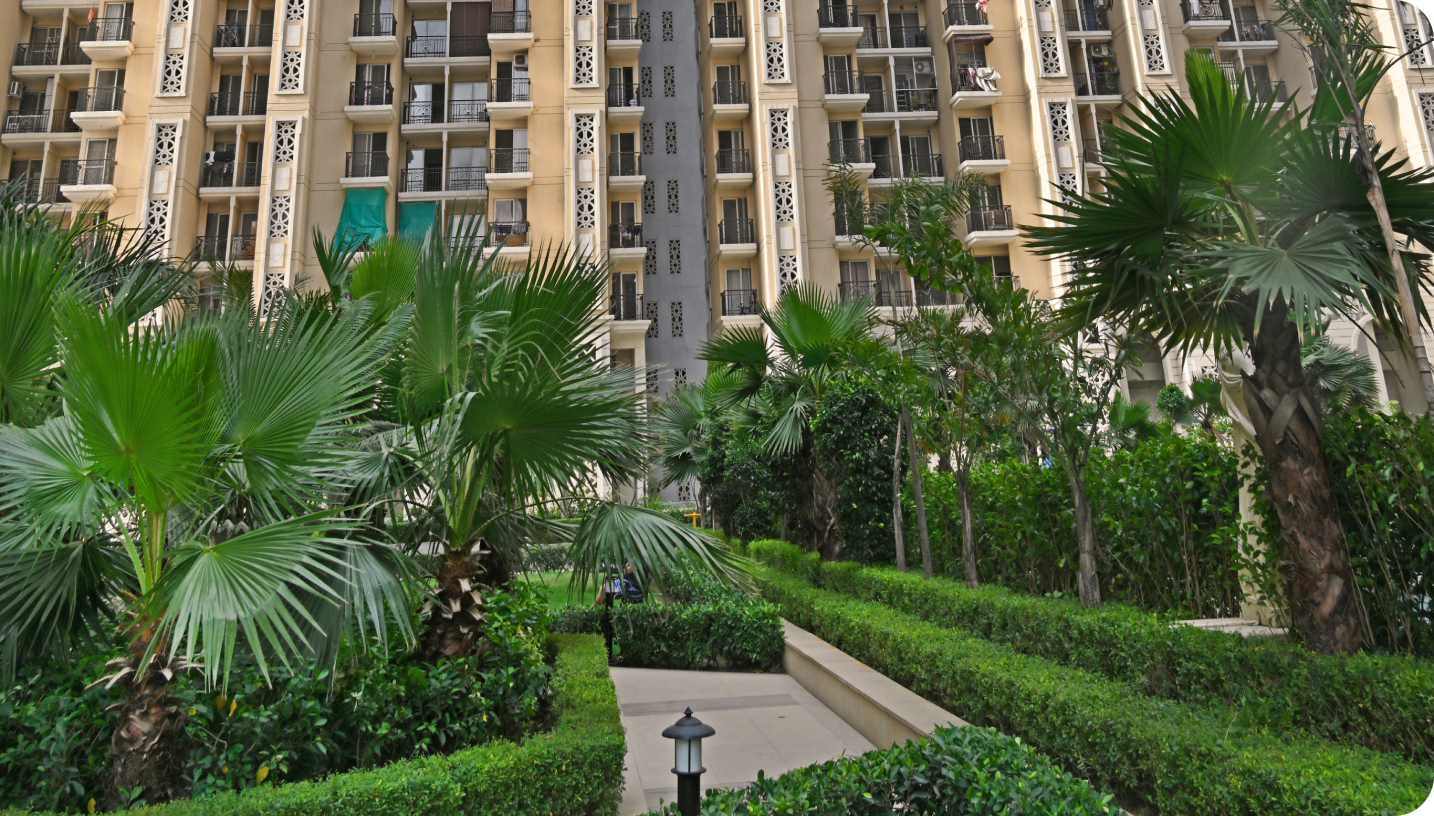 2 BHK Flat New Delhi left img
