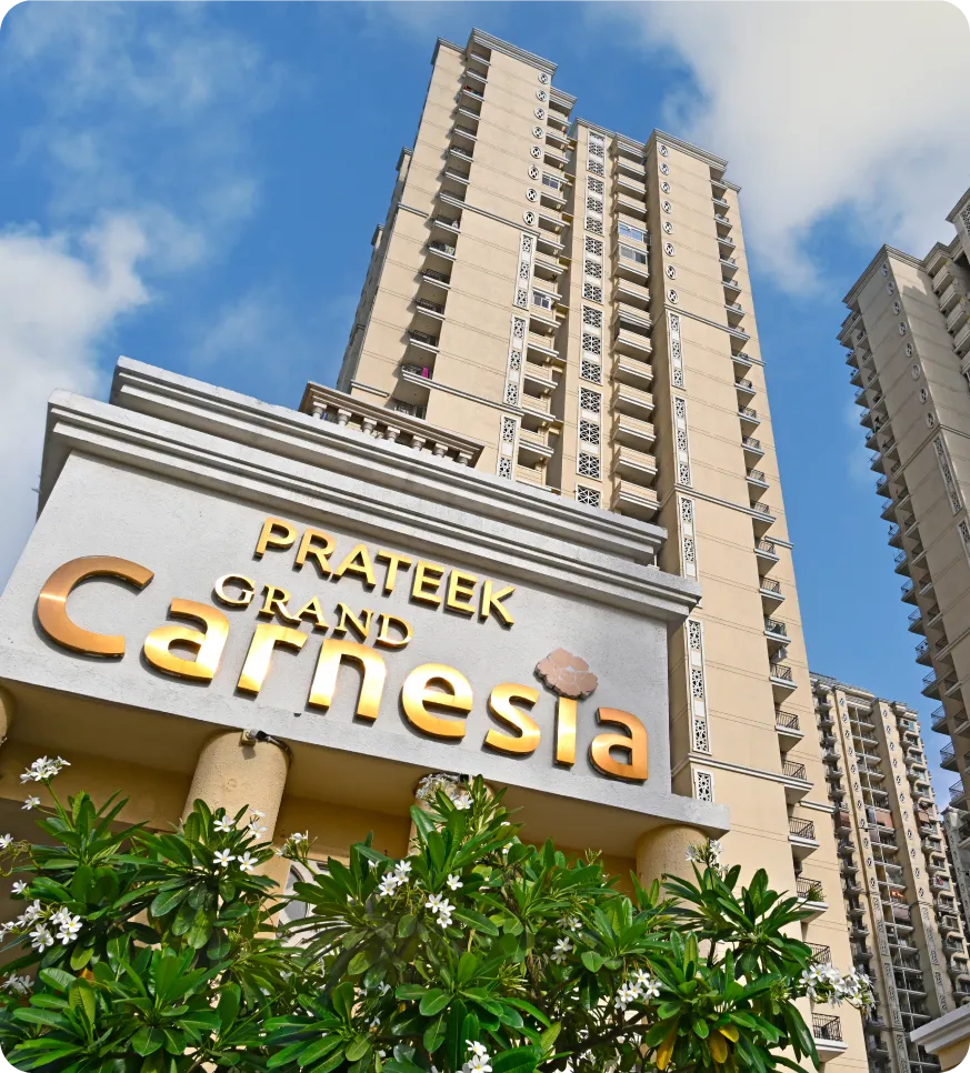 Prateek Grand Carnesia, Siddharth Vihar living in delhi