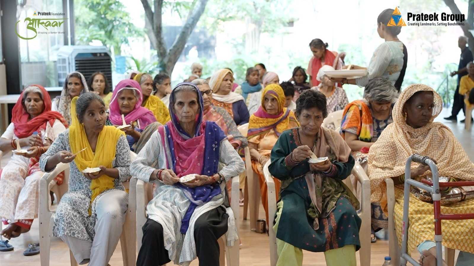Mother's Day Celebration with SHEOW EldersBy Prateek Foundation Aakaar