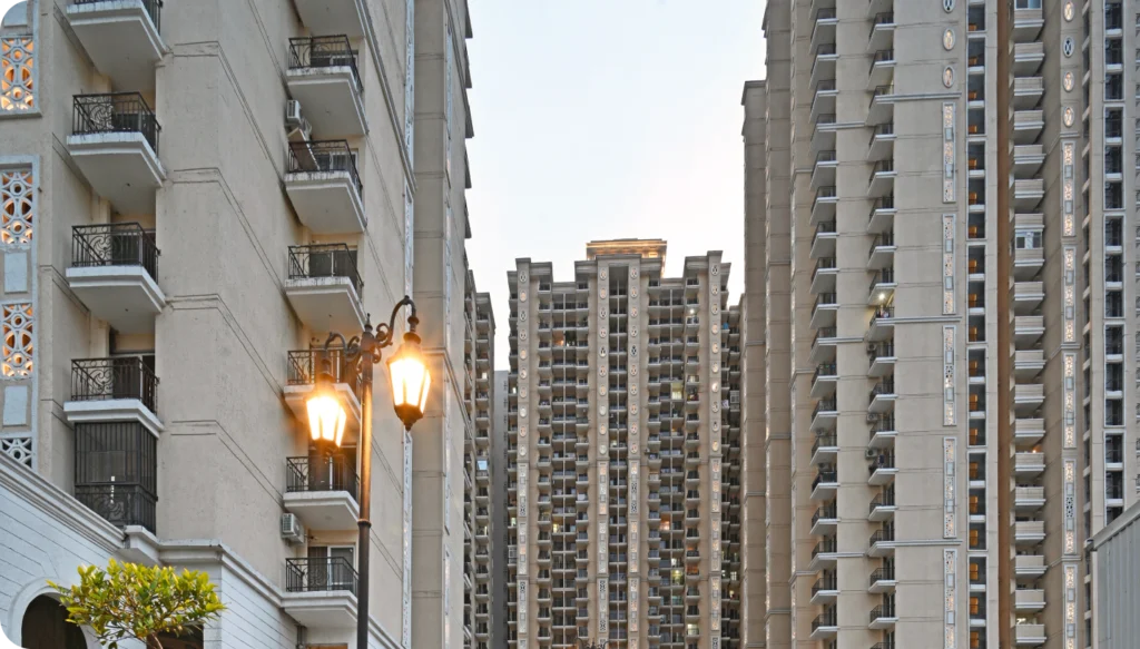 New Delhi Luxury Apartments Right img
