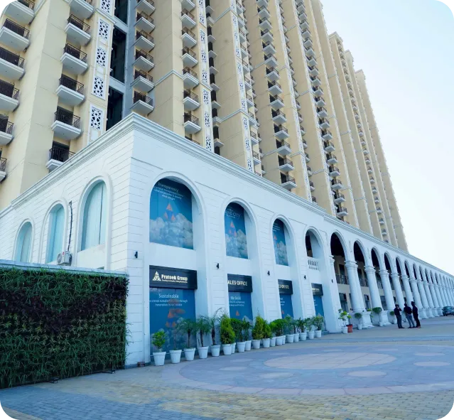 Searching for Luxury Flats in Vaishali Here’s a Smarter Nearby Choice